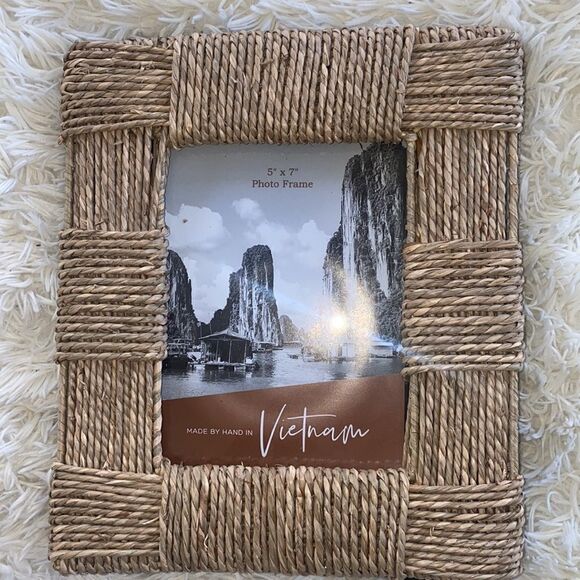 Handmade Natural Material Picture Frames 5x7 - Picture 1 of 4